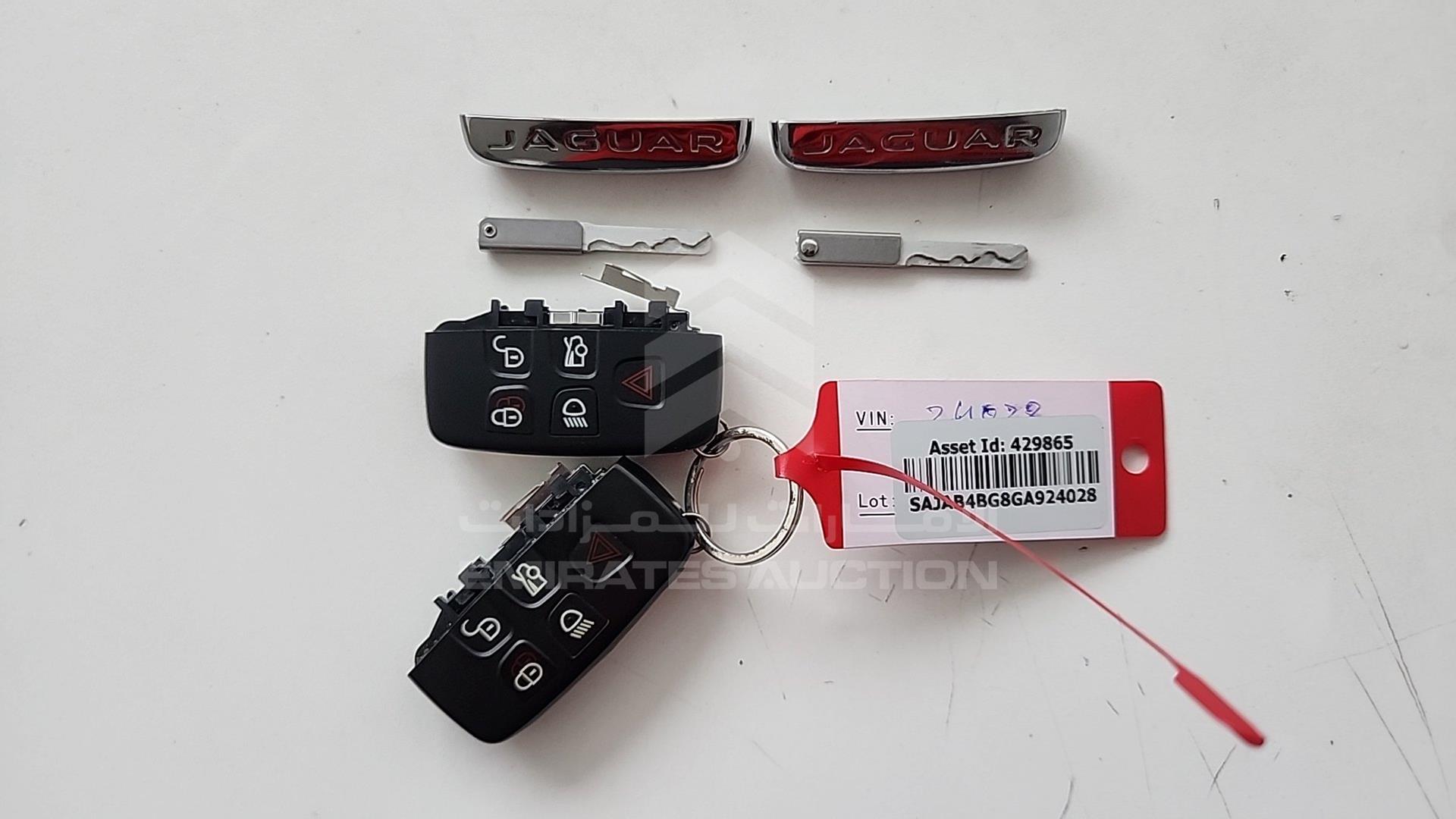 2016 JAGUAR XE VIN: SAJAB4BG8GA924028