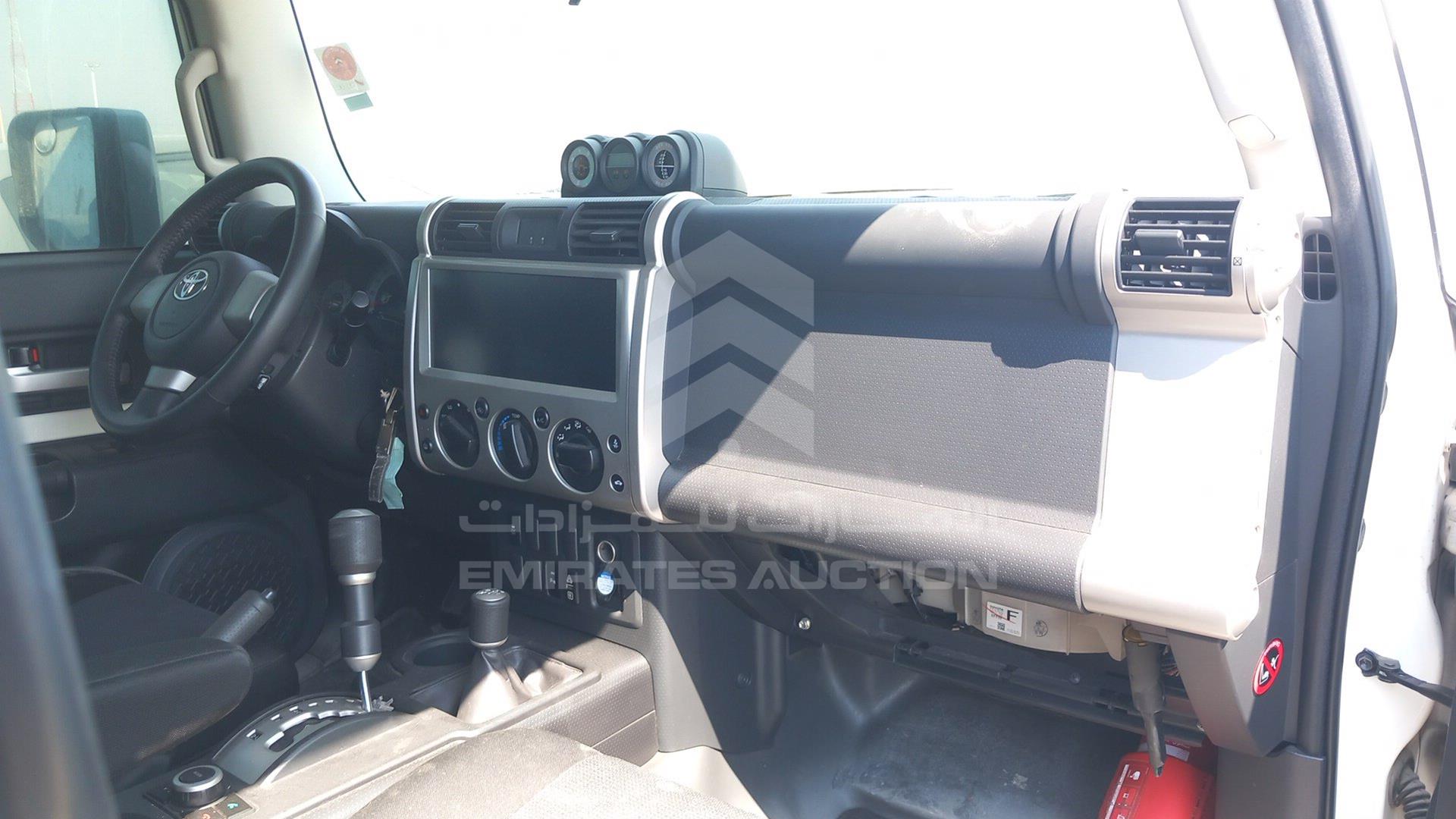 2022 TOYOTA FJ CRUISER VIN: JTEBU11F6NK266863