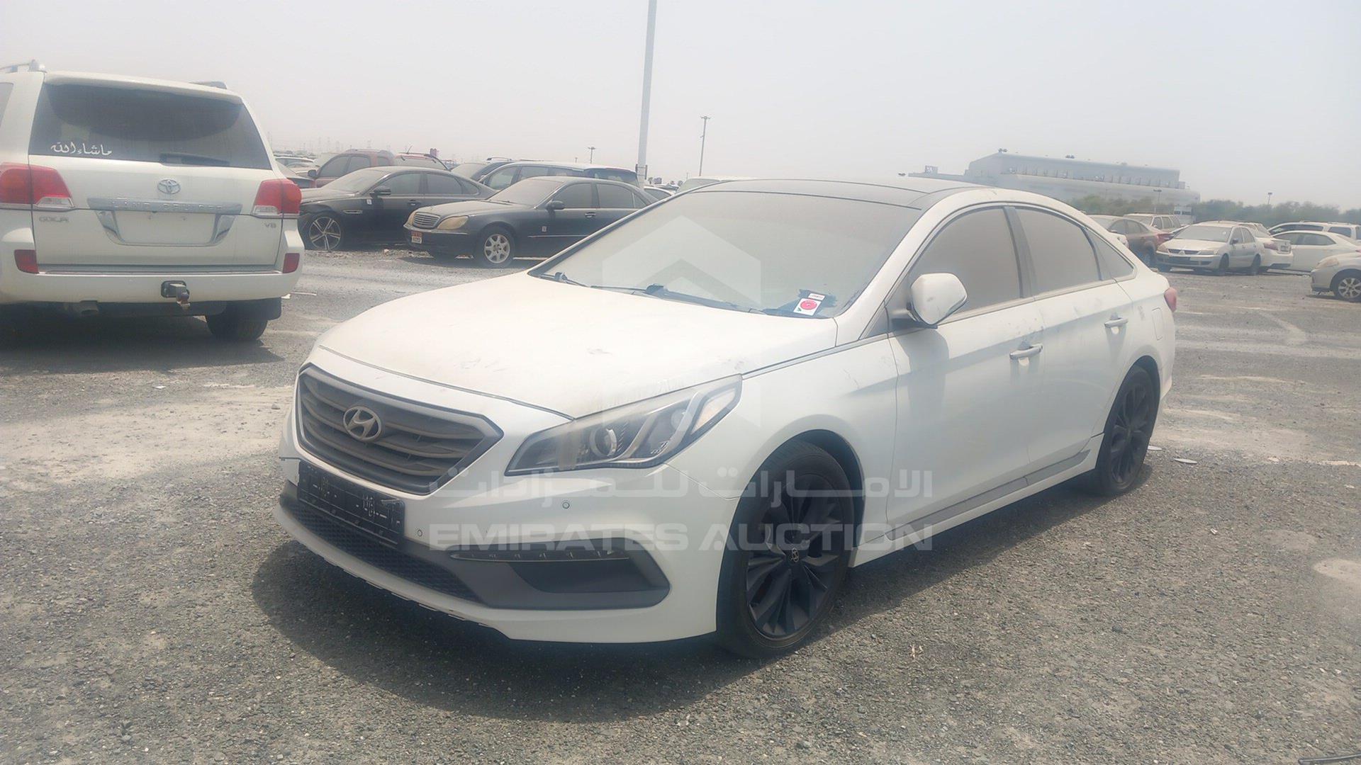2016 HYUNDAI SONATA VIN: KMHE341B4GA125815
