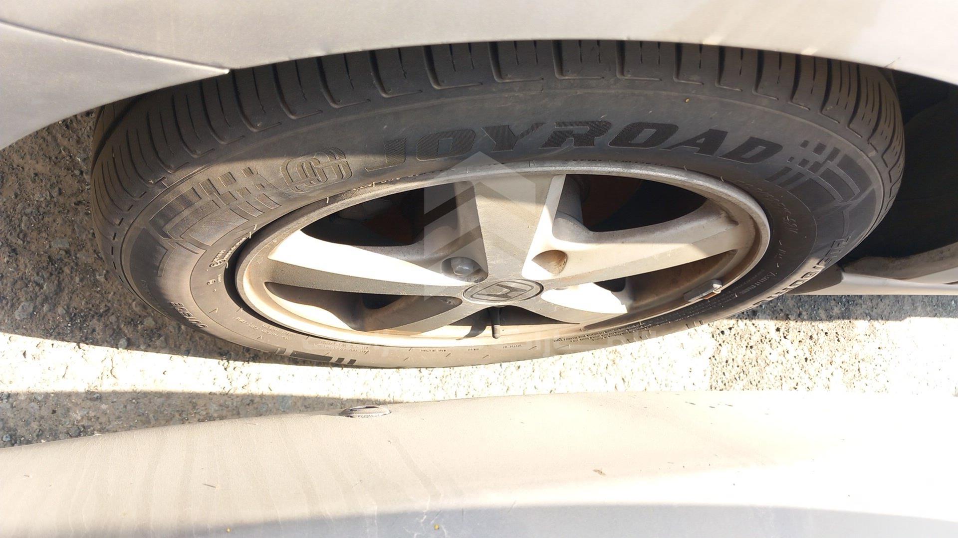 2004 HONDA ACCORD VIN: JHMCM56734C400916