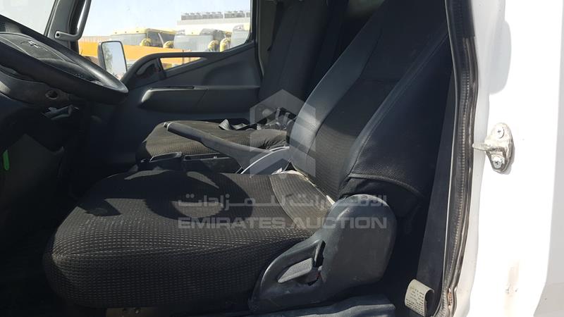 MEC212DP5LP043326 Auction: EmiratesAuction Lot: 403553 MEC212DP5LP043326 Mitsubishi Canter 2020 WHITE Photo 11
