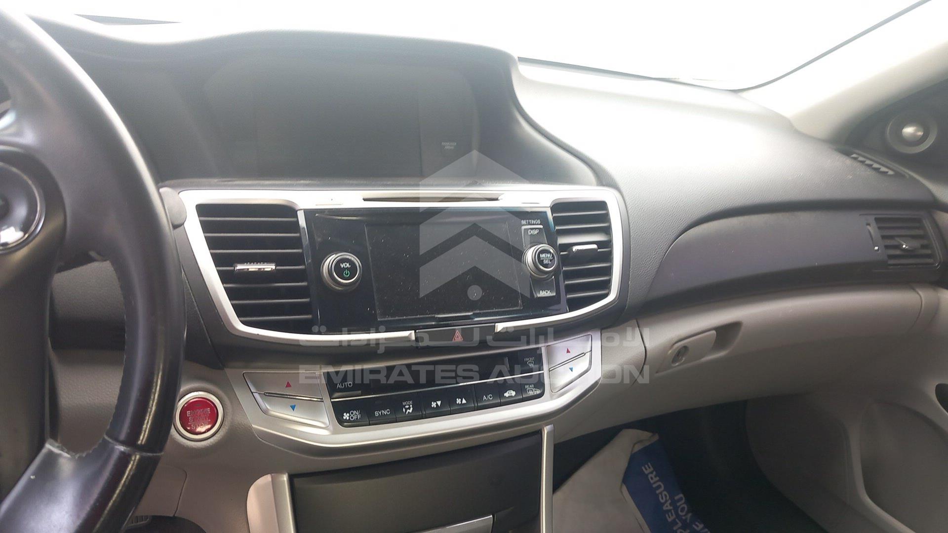 2013 HONDA ACCORD VIN: 1HGCR3F87DA047156