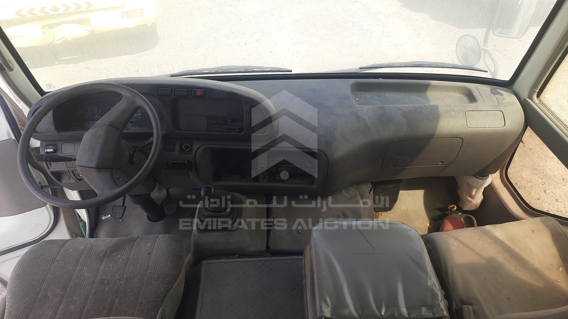 2008 TOYOTA COASTER VIN: JTGFK518784000493