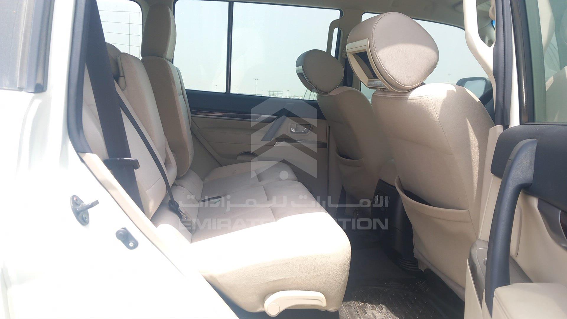 2017 MITSUBISHI PAJERO VIN: JE4MR62N1HJ708367