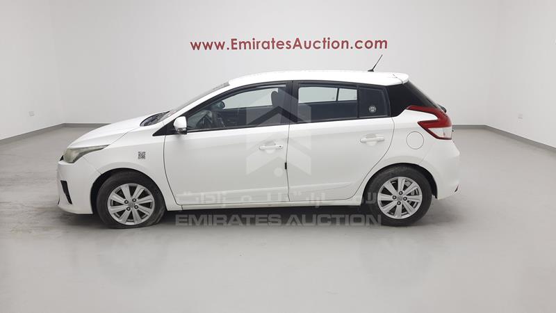 MR2KT9F37F1131766 Auction: EmiratesAuction Lot: 404945 MR2KT9F37F1131766 Toyota Yaris 2015 WHITE Photo 6
