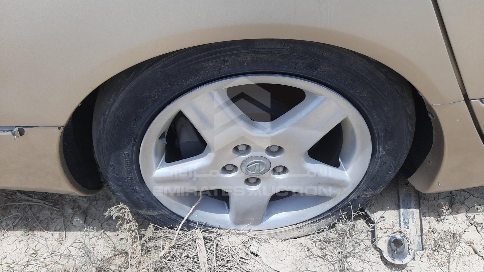 2001 LEXUS --- VIN: JTHBN30F910027276