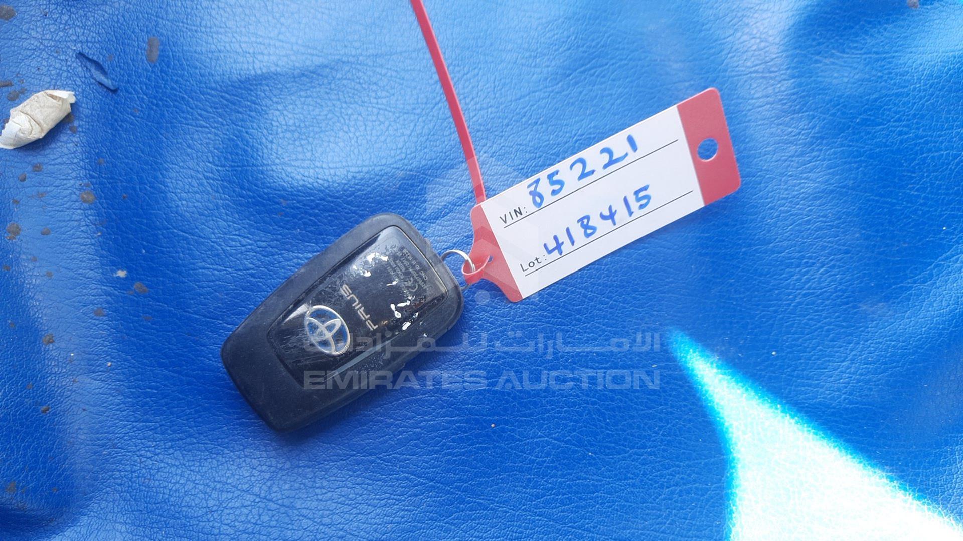 2019 TOYOTA PRIUS VIN: JTDKB3FUXK3085221
