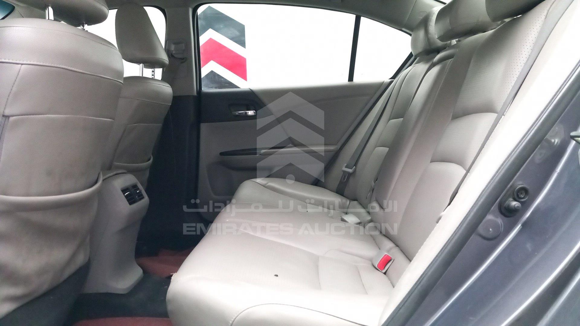 2015 HONDA ACCORD VIN: 1HGCR2F72FA103024