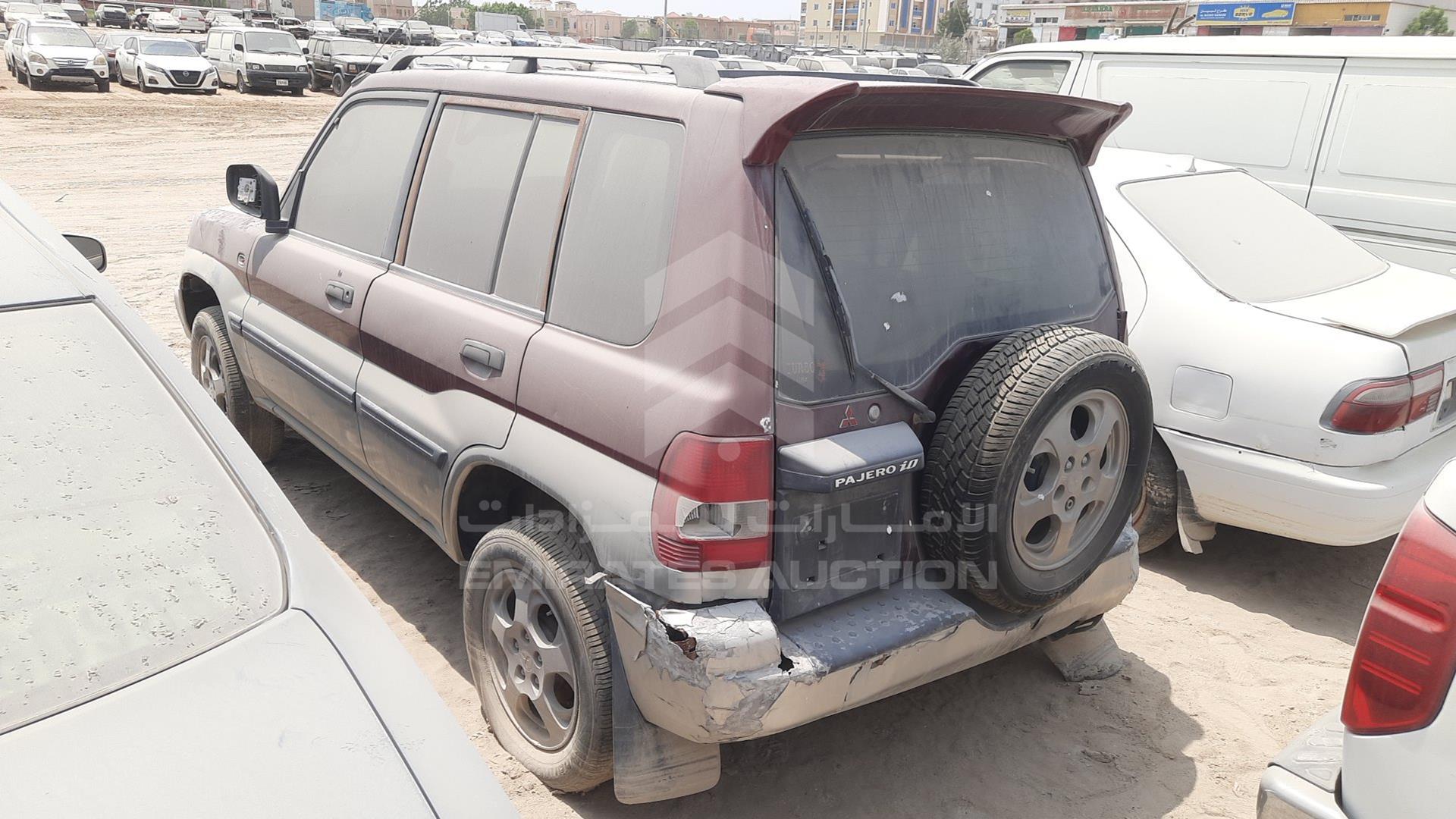 2003 MITSUBISHI PAJERO VIN: JMYLRH77W3Z704312