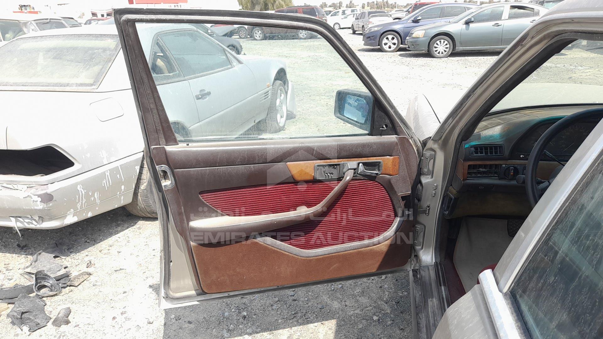 1987 MERCEDES SEL 560 VIN: WDB1260391A372756