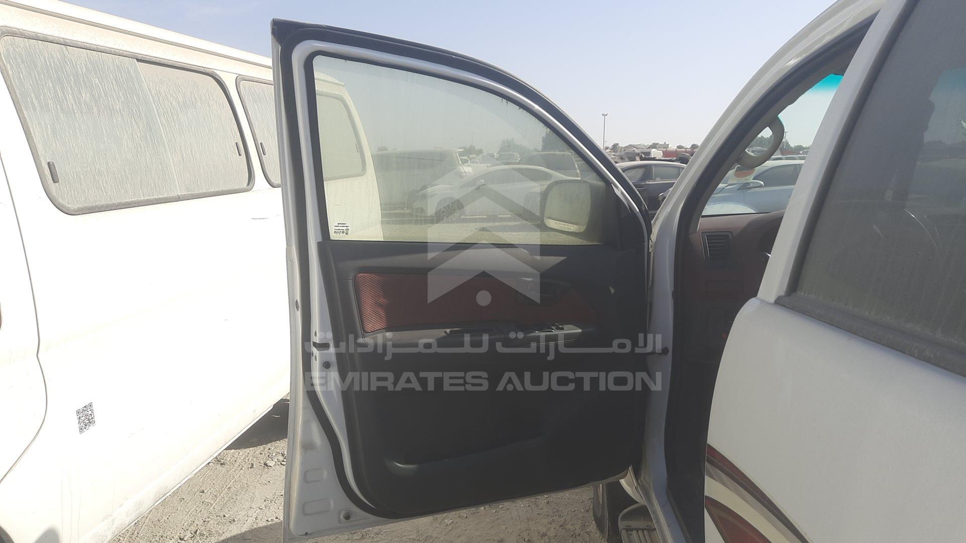 2014 TOYOTA HILUX VIN: MR0FX22G5E1111738