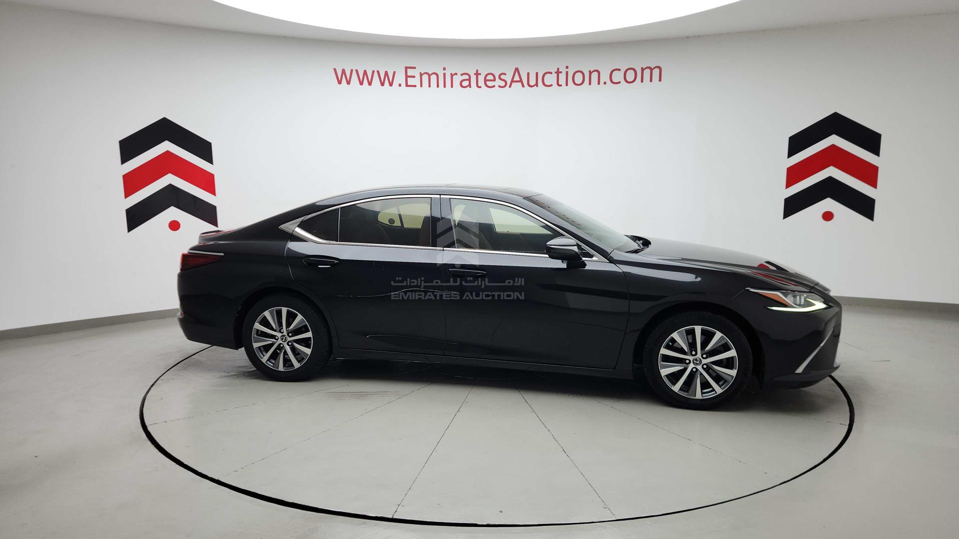 2019 LEXUS ES 350 VIN: JTHBZ1B1XK2005352