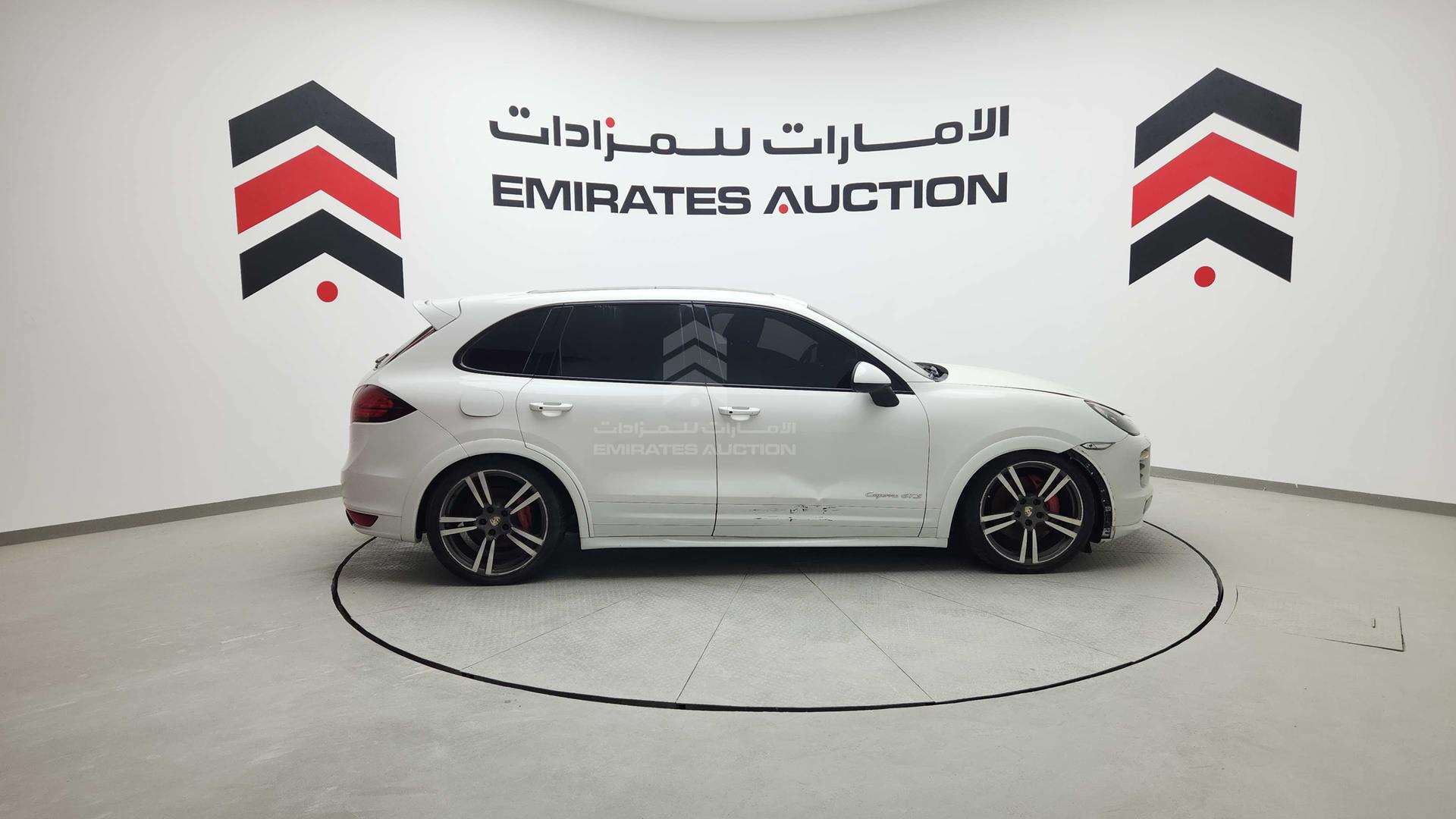 2013 PORSCHE CAYENNE GTS VIN: WP1ZZZ92ZDLA75797