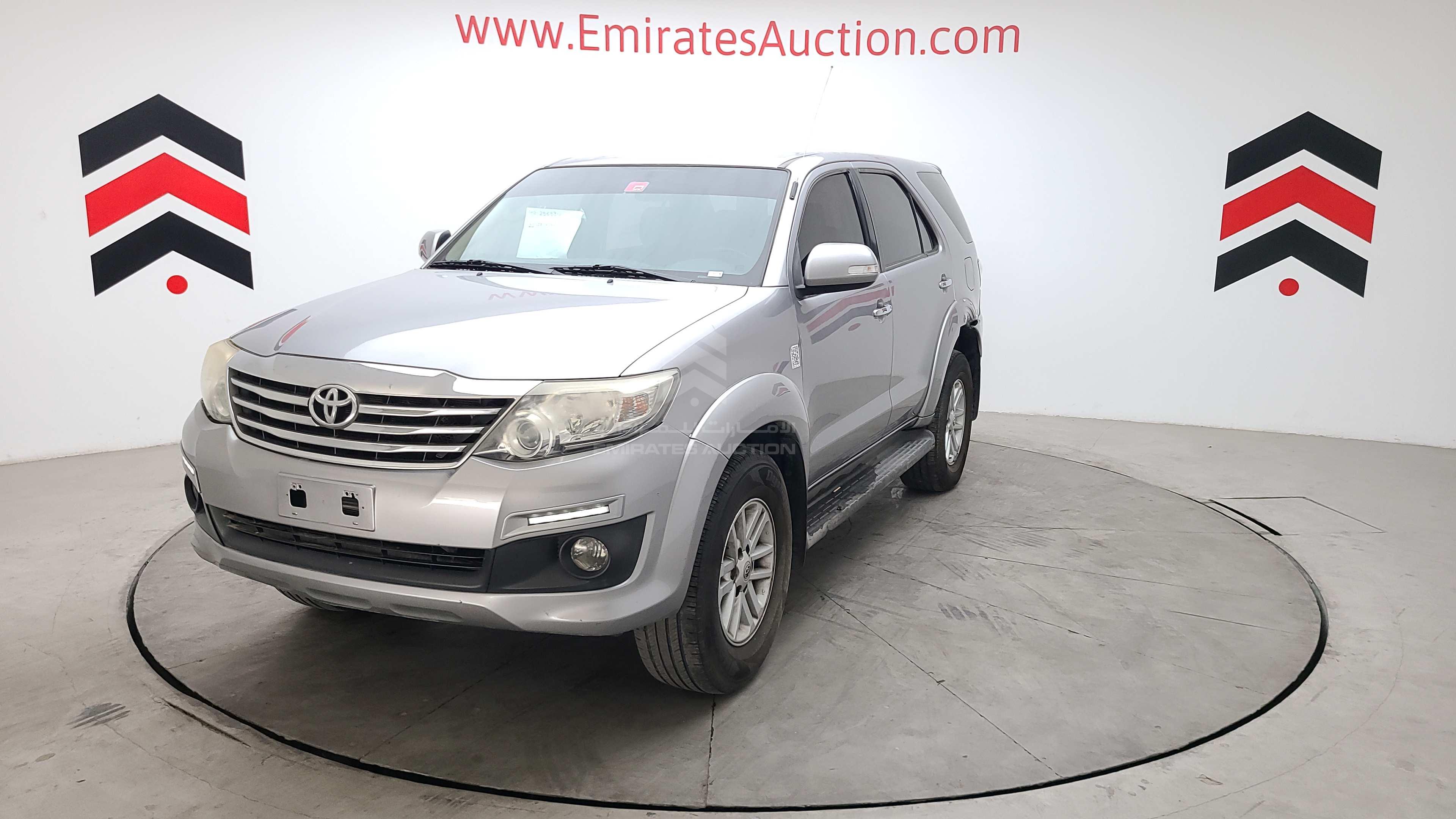 MHFYX59G2F8069864 - 2015 Toyota Fortuner - #428513