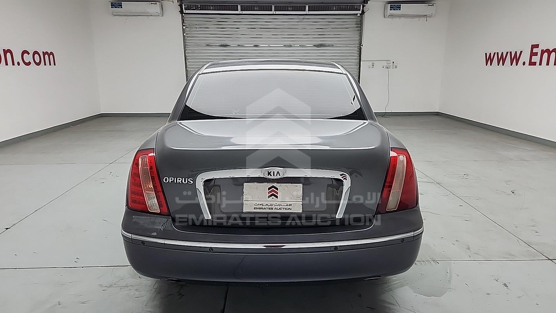 2009 KIA OPIRUS VIN: KNALD225795176904