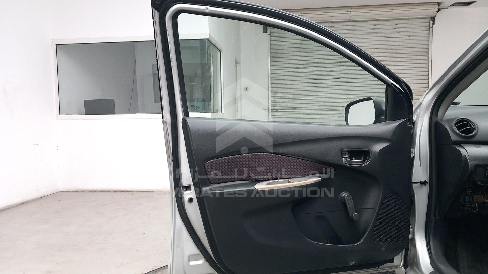 2008 TOYOTA YARIS VIN: JTDBW923484019190