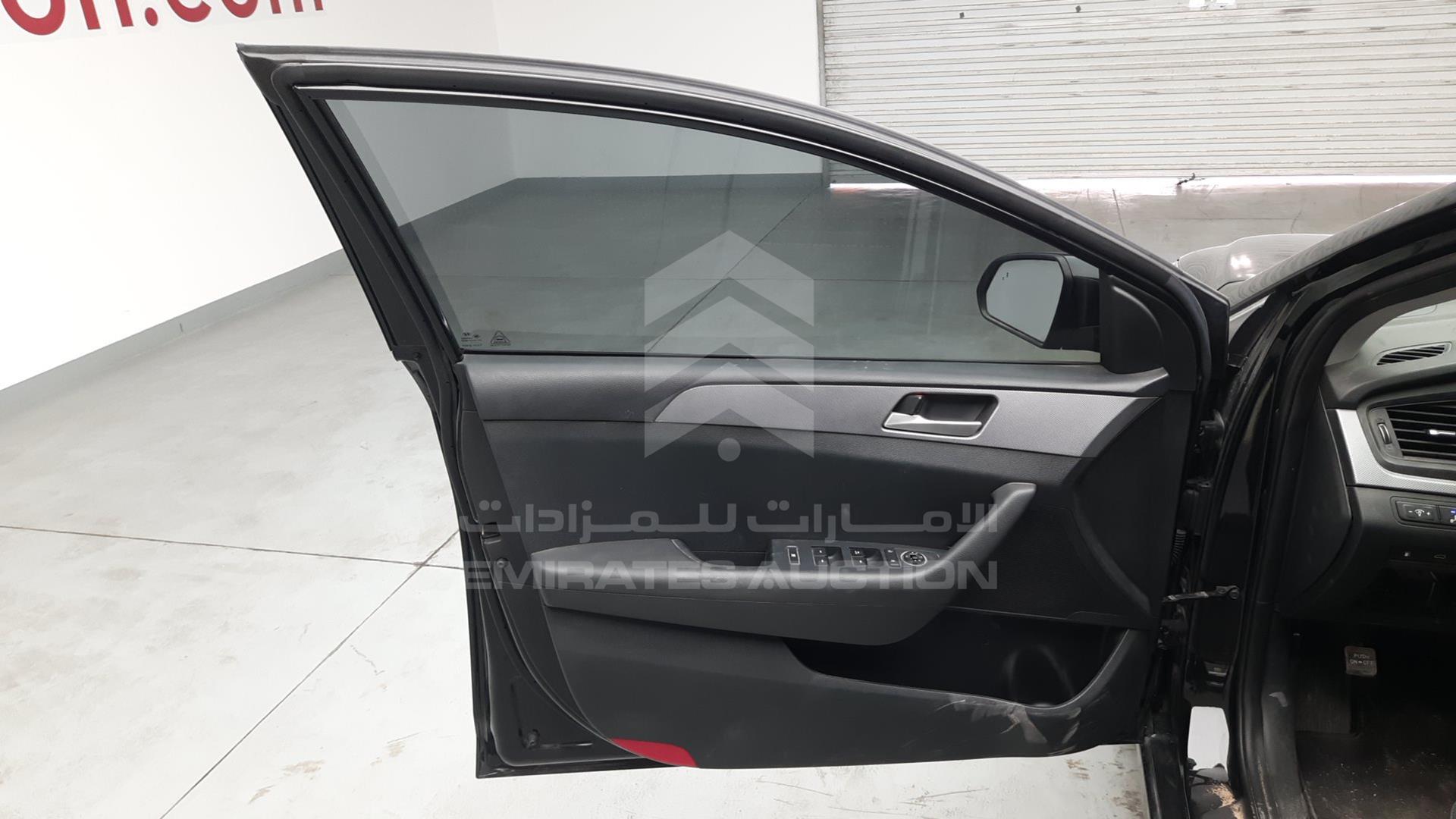 2019 HYUNDAI SONATA VIN: 5NPE24AF3KH786795