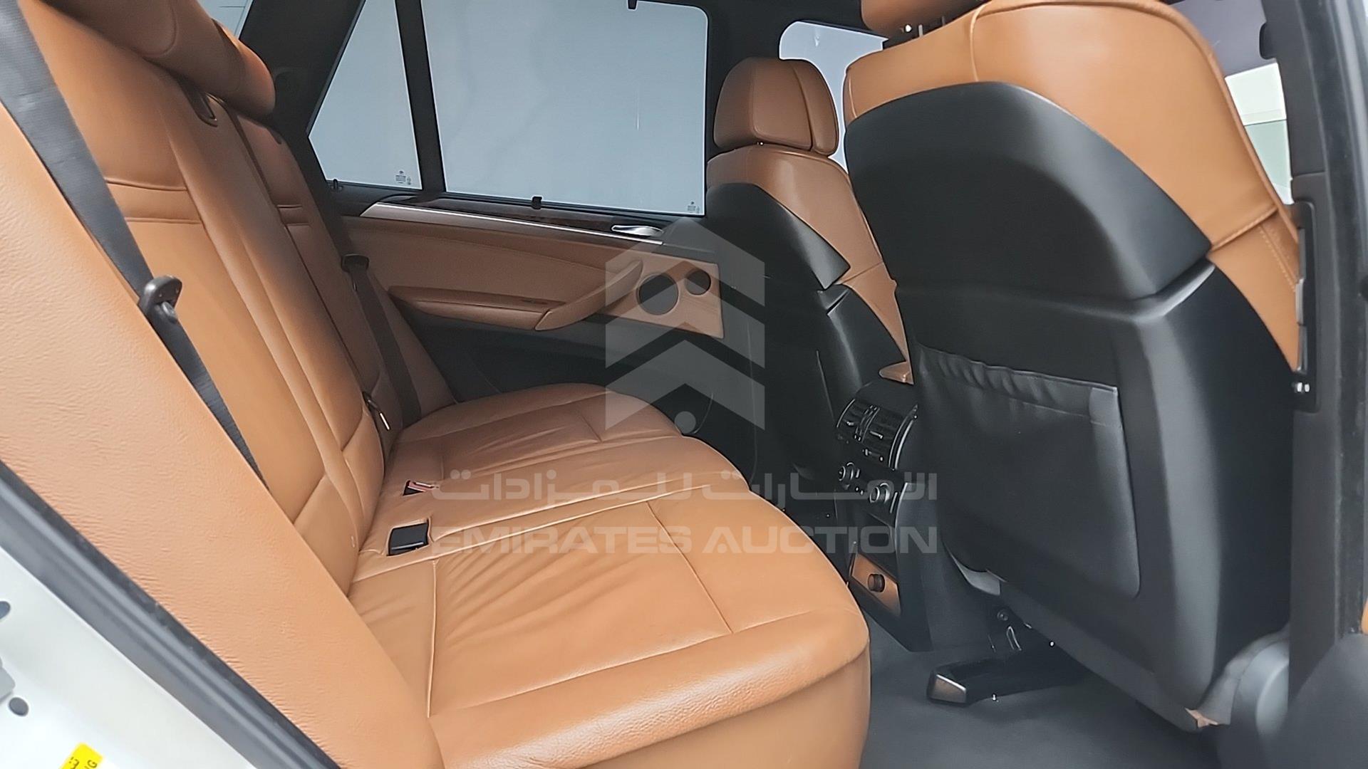2008 BMW X5 VIN: WBAFE81028L092731