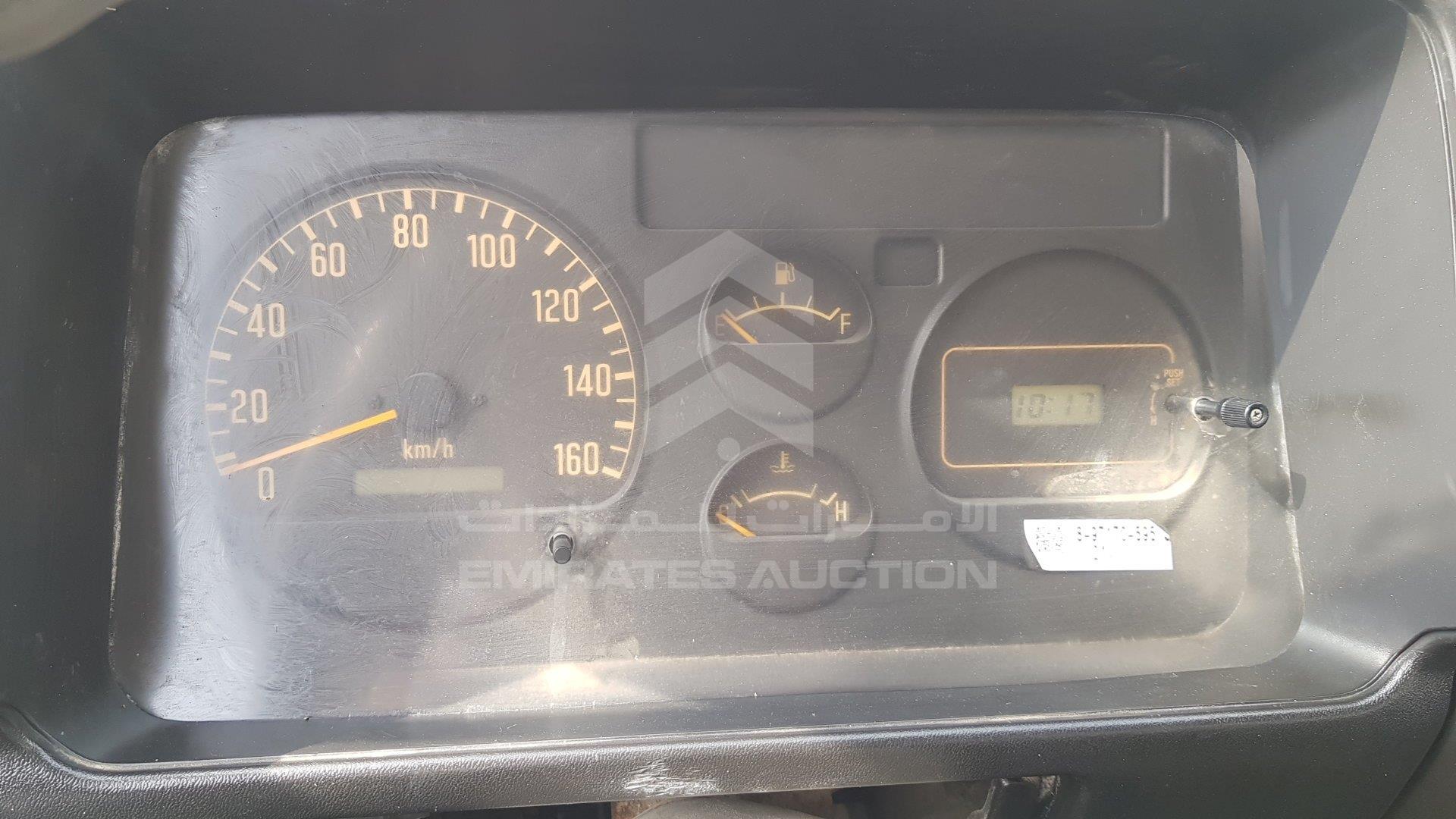 1999 Isuzu NPR for sale in UAE | 255025