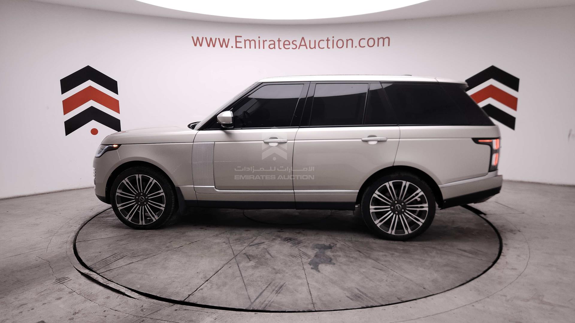 2014 RANGE ROVER VOGUE VIN: SALGA2EF7EA168832