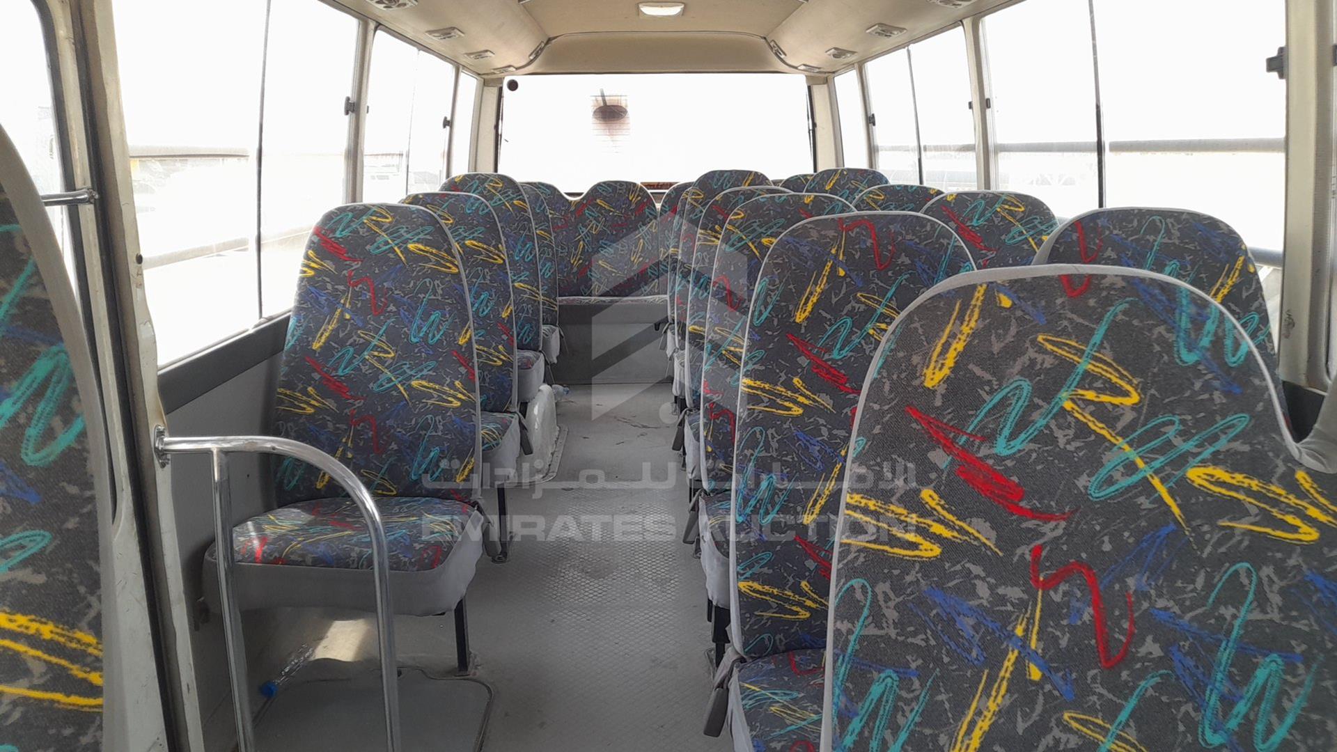 2009 TOYOTA COASTER VIN: JTGFK518394003652