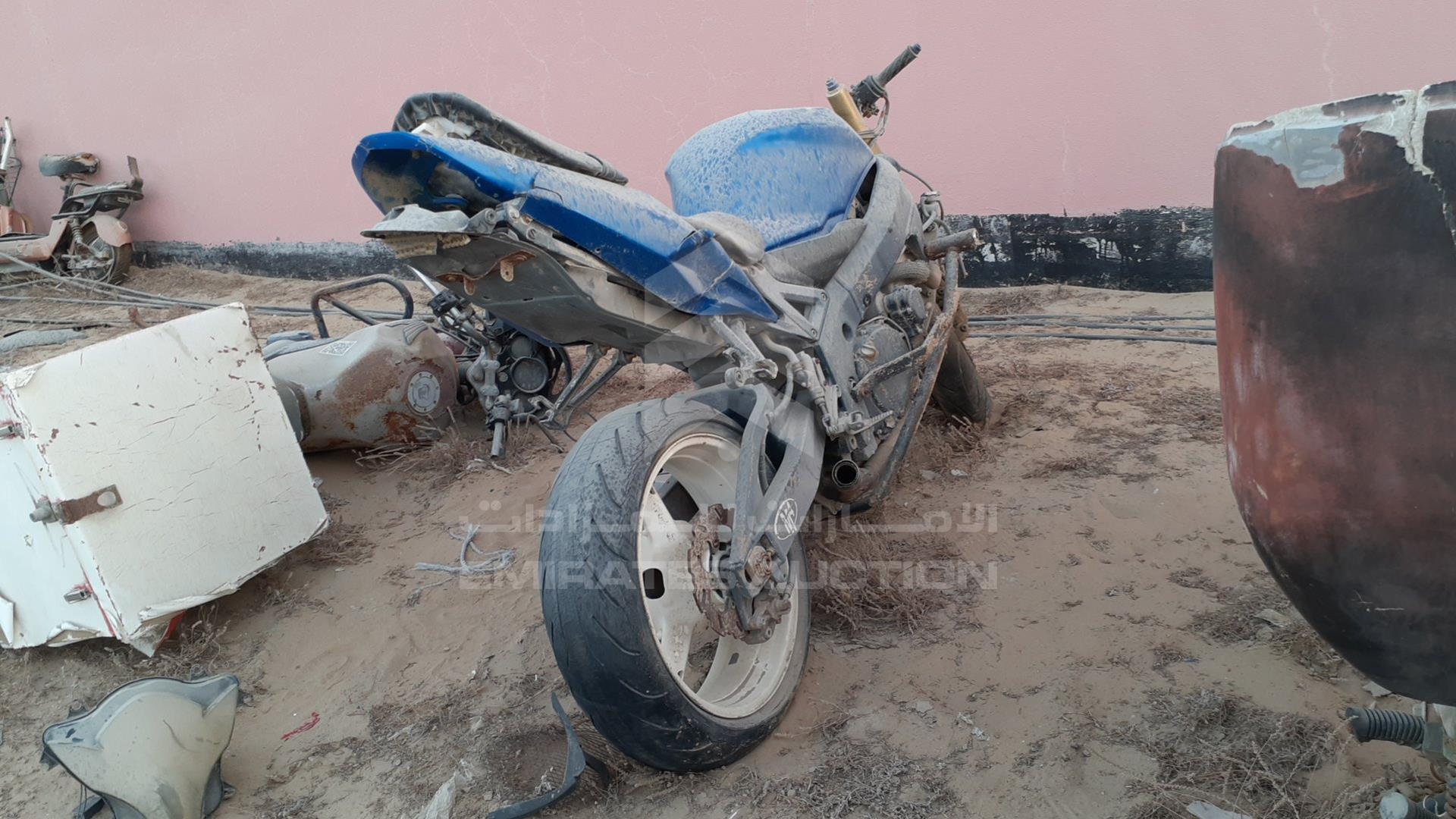 0 SUZUKI MOTORBIKE VIN: JS1B3111100106302
