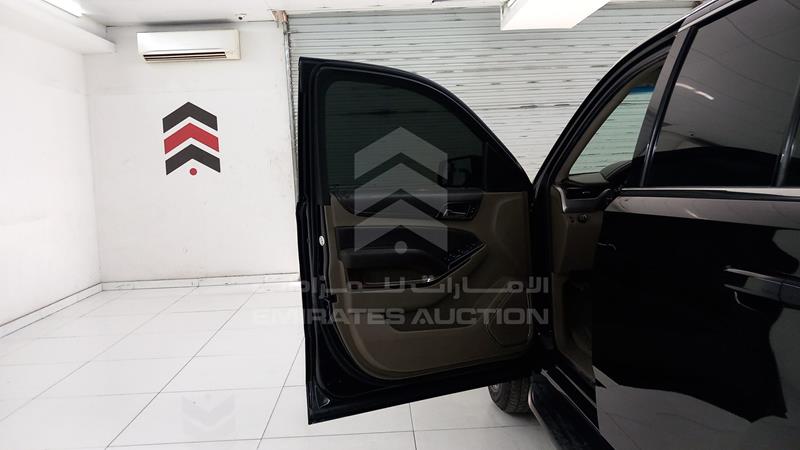 1GNSC7EC3JR226971 Auction: EmiratesAuction Lot: 409006 1GNSC7EC3JR226971 Chevrolet Tahoe 2018 BLACK Photo 10