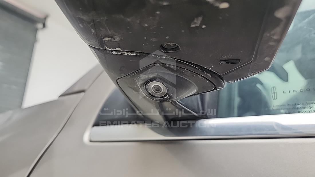 2020 Lincoln Navigator — Rear Camera & 360 View — Photo 10