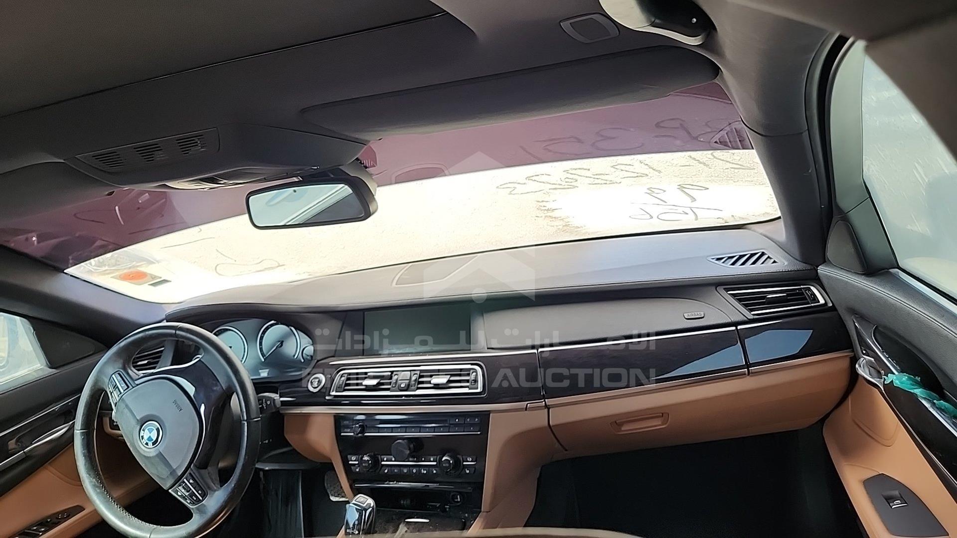 2011 BMW 740 VIN: WBAKB810XBC344966