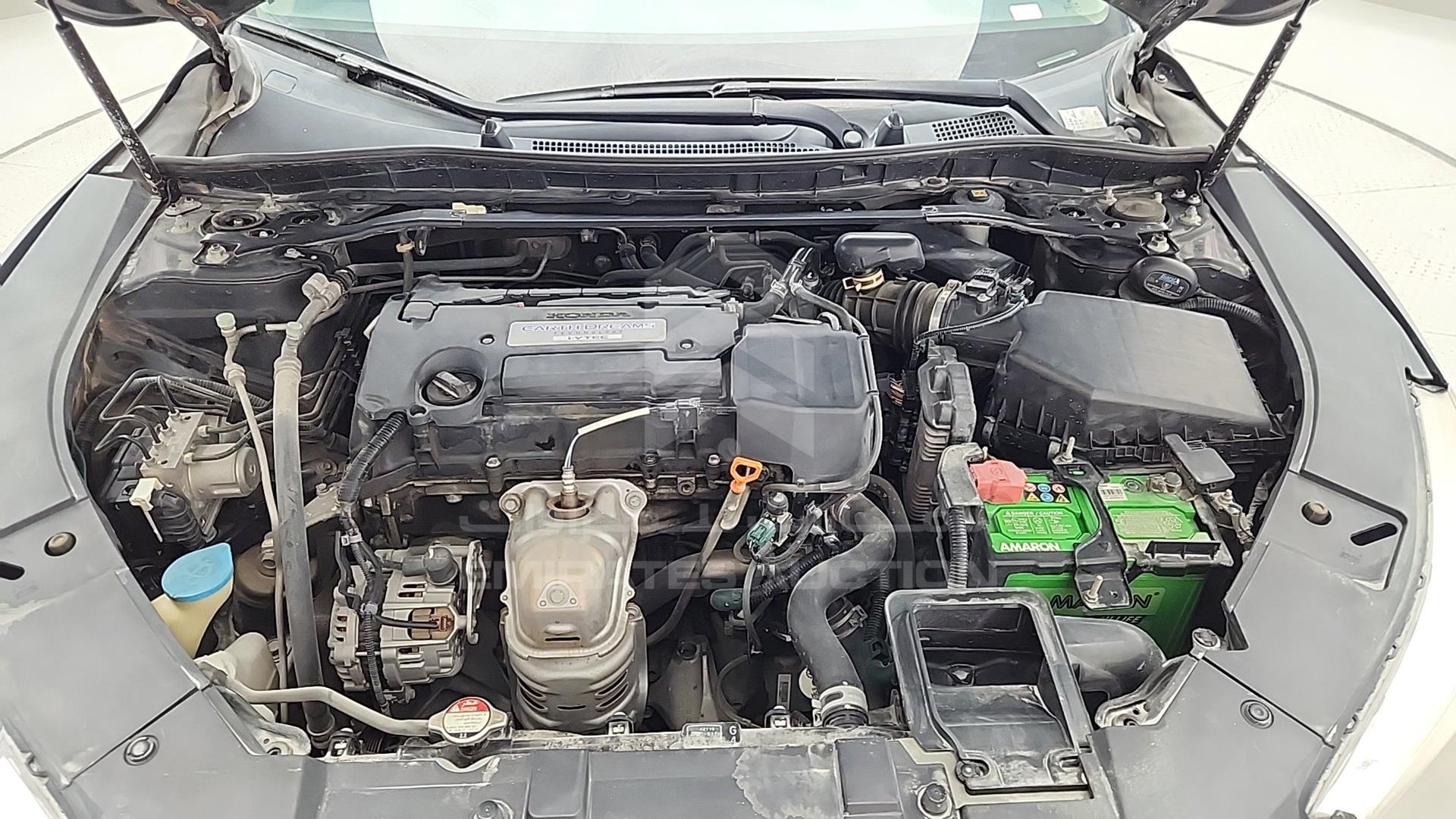 2016 HONDA ACCORD VIN: LUCCR2646G3408144
