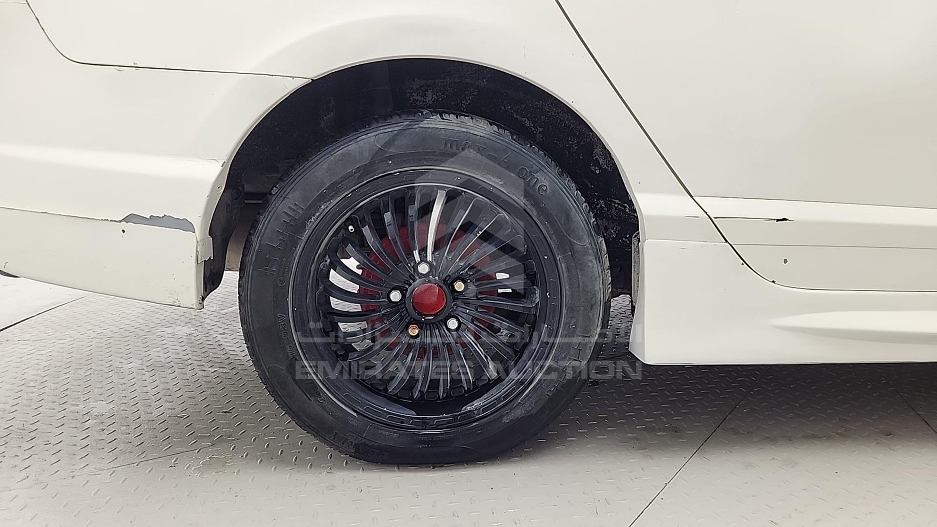 2008 HONDA CIVIC VIN: JHMFD162X8S404953