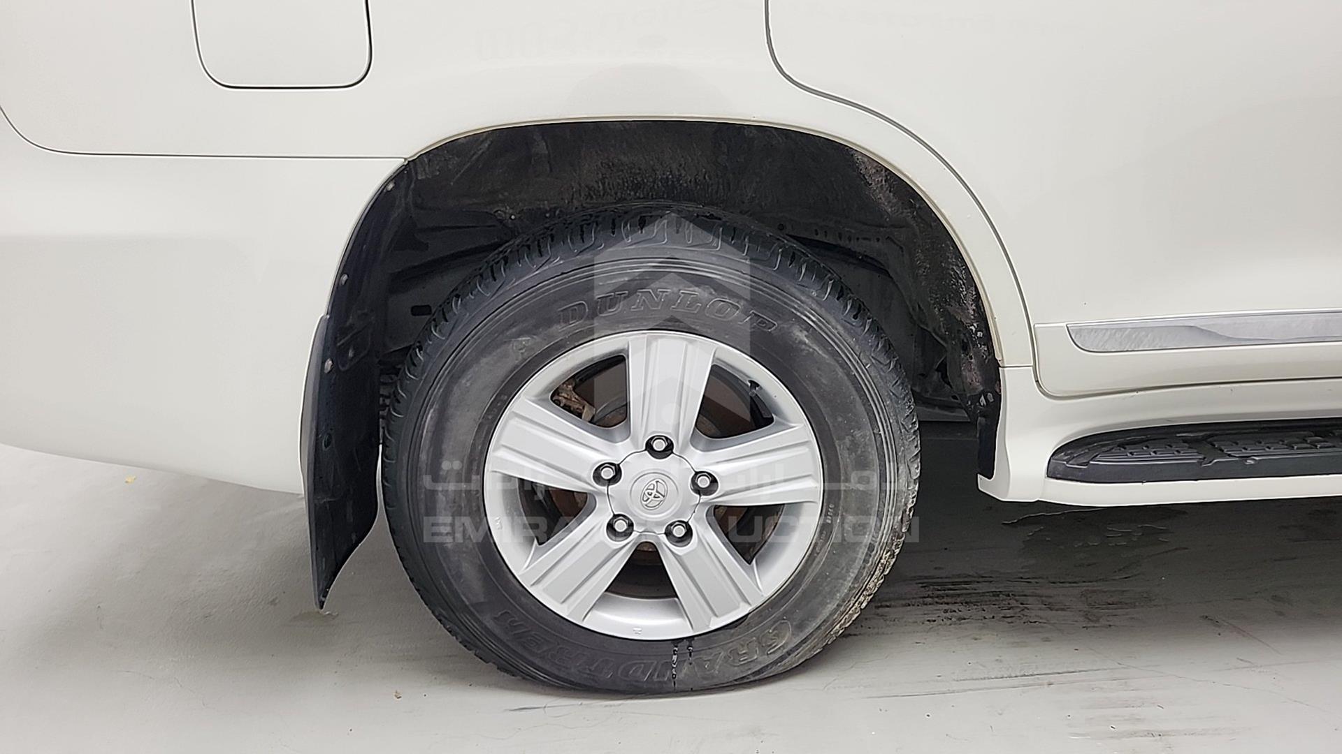 2011 TOYOTA LAND CRUISER VIN: JTMHU09J1B5054464