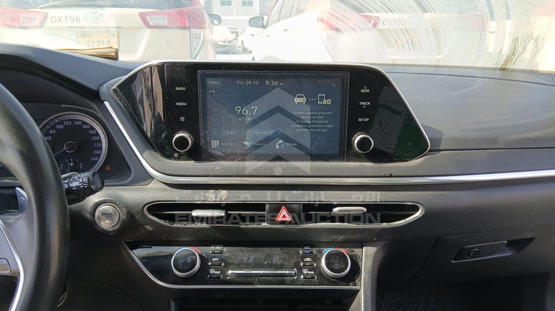 2021 Hyundai Sonata Hybrid — Entertainment Systems & Camera Monitor & Navigation — Photo 17