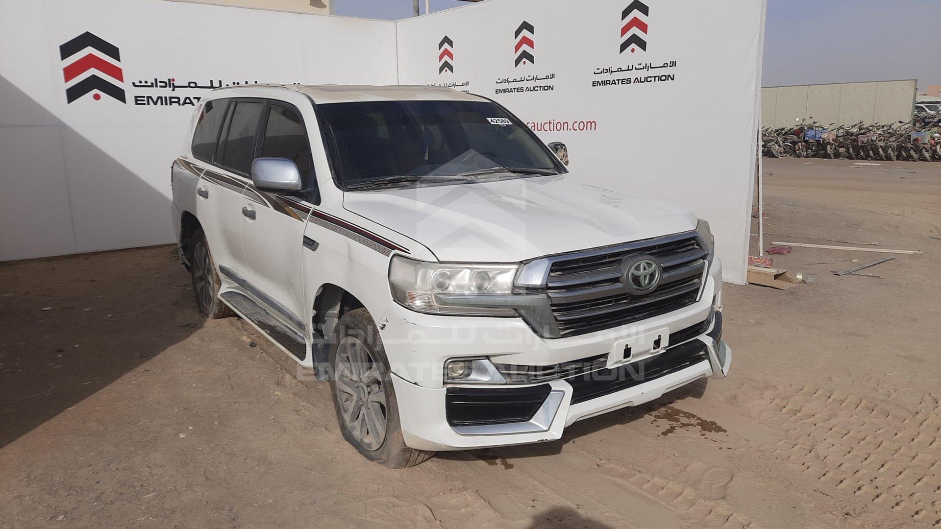 2009 TOYOTA LAND CRUISER VIN: JTMHT09J495031578