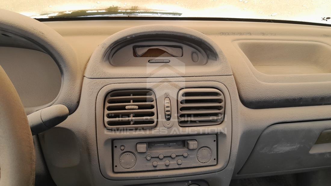 2007 Renault Clio — Entertainment Systems & Camera Monitor & Navigation — Photo 16