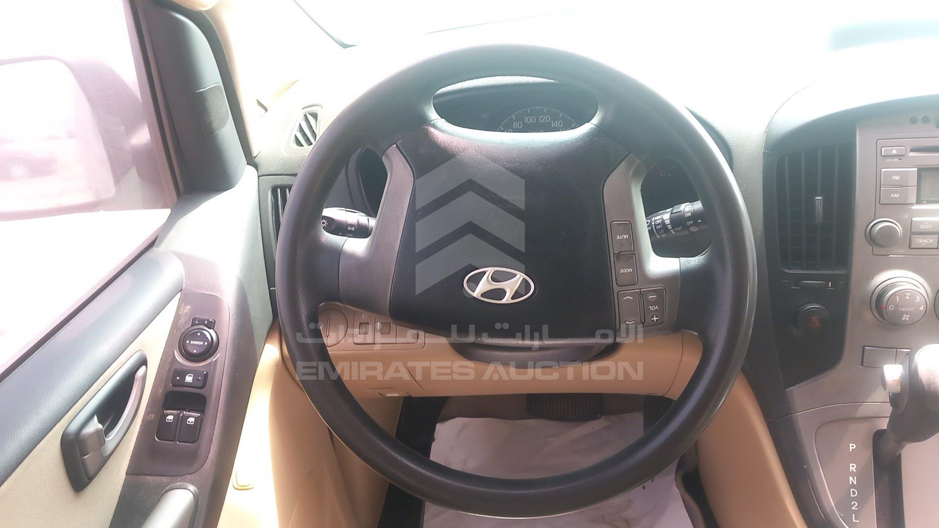 2012 HYUNDAI H1 VIN: KMHWH81R3CU337401