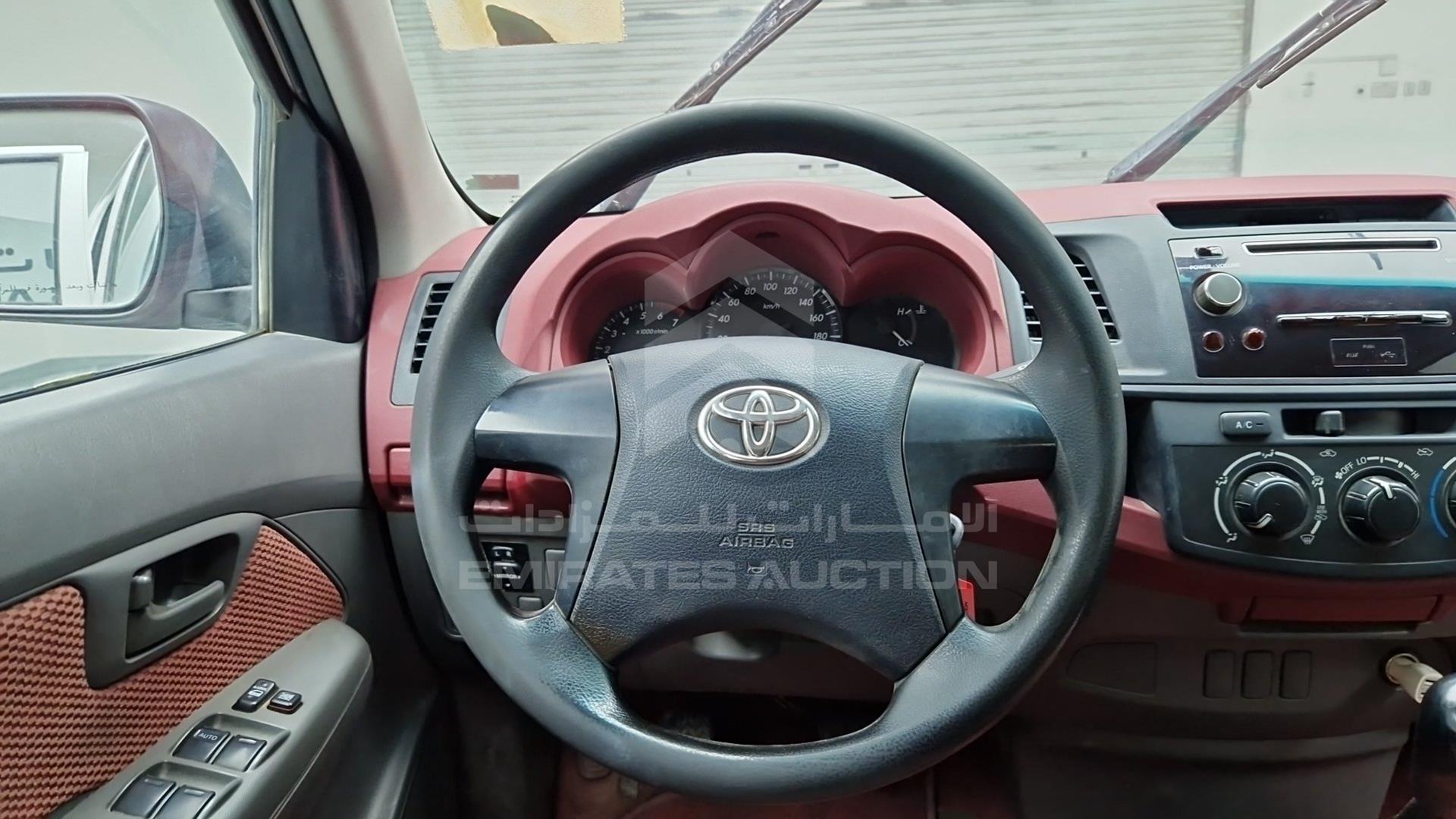 2015 TOYOTA HILUX VIN: MR0EX12G7F2352671