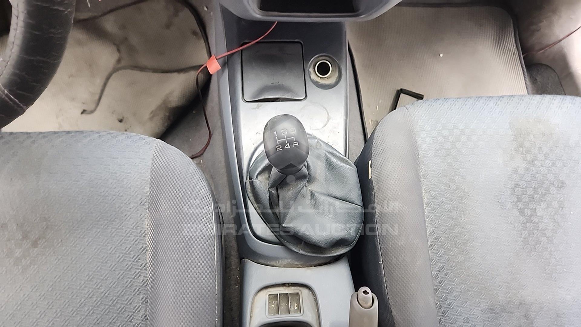 2002 MITSUBISHI LANCER VIN: JMYSNCS1A2U775608