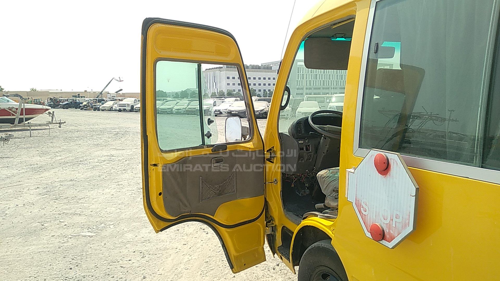 2002 TOYOTA COASTER VIN: JTGFB518921003422
