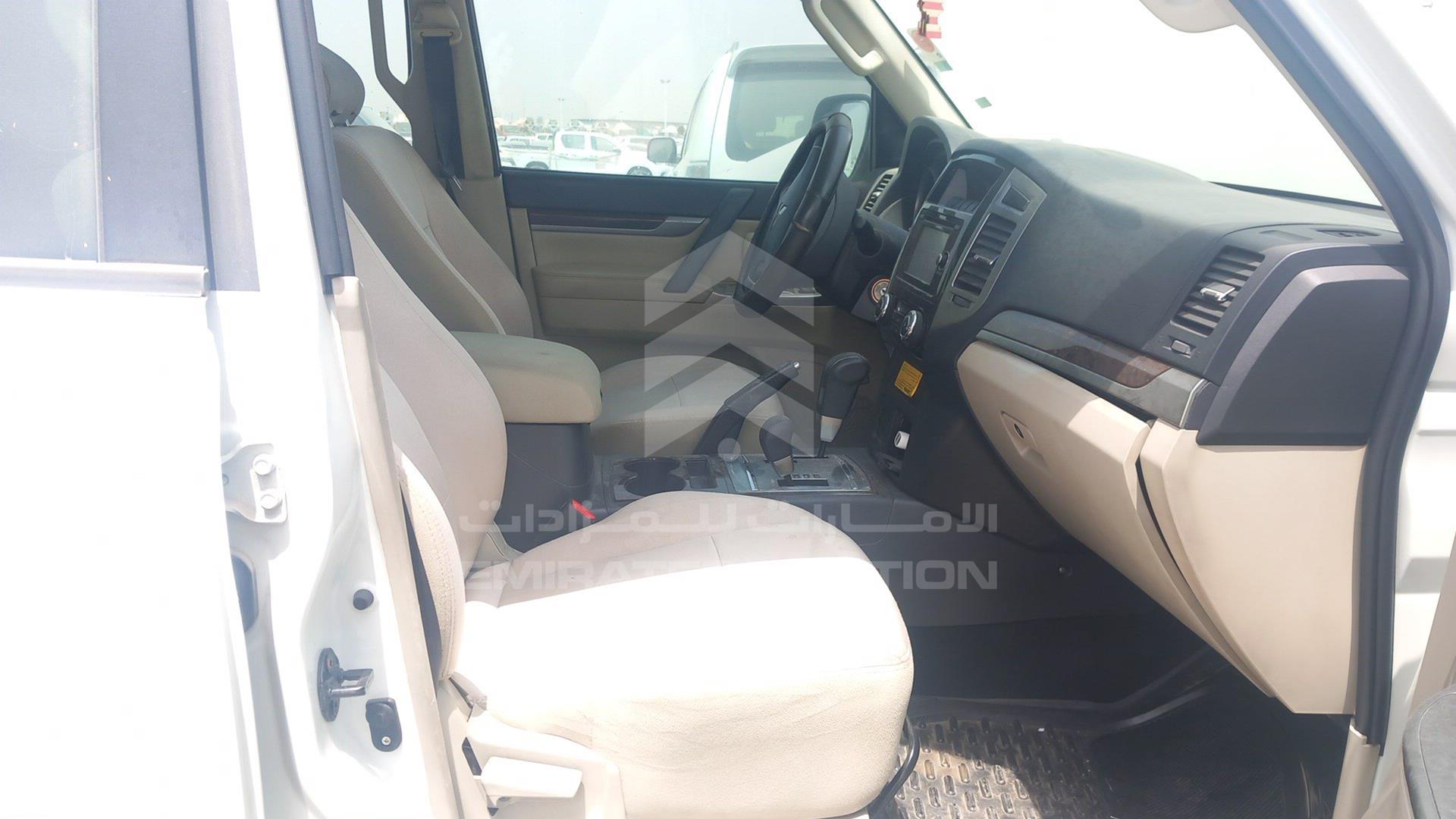 2017 MITSUBISHI PAJERO VIN: JE4MR62N1HJ708367