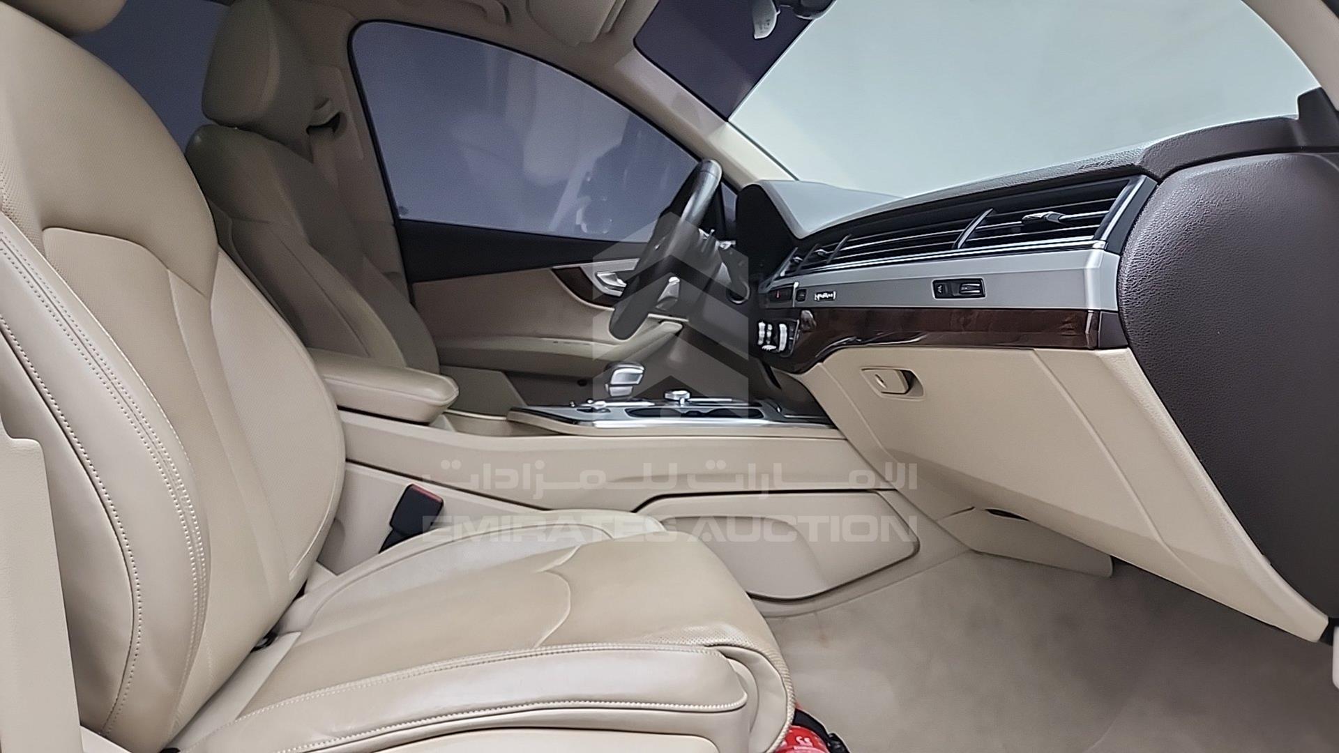 2018 AUDI Q7 VIN: WA1ZZZF72JD004402