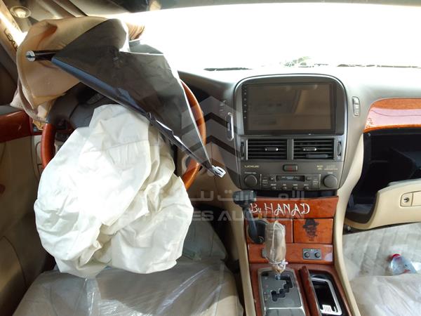 Lexus LS 430 2004 JTHBN36F440145926 Image 40