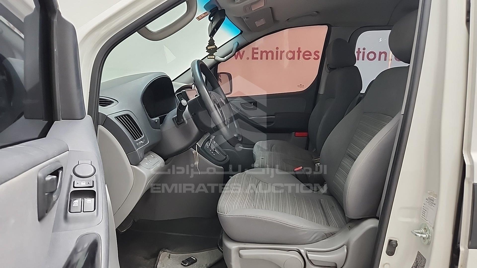 2021 HYUNDAI H1 VIN: KMJWA37R8MU187736