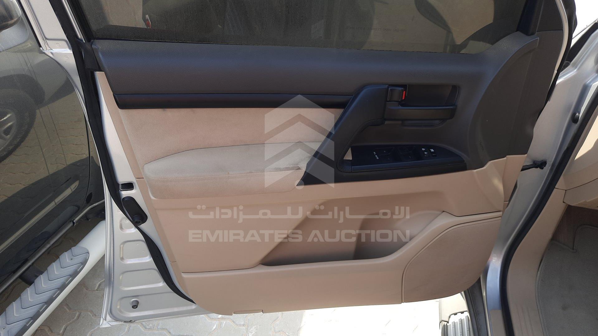 2013 TOYOTA LAND CRUISER VIN: JTMDU09JXD4076910