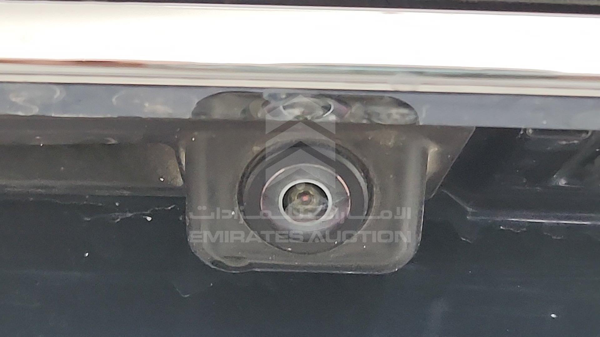 2020 BENTLEY BENTAYGA VIN: SJAAL1ZV6LC030267
