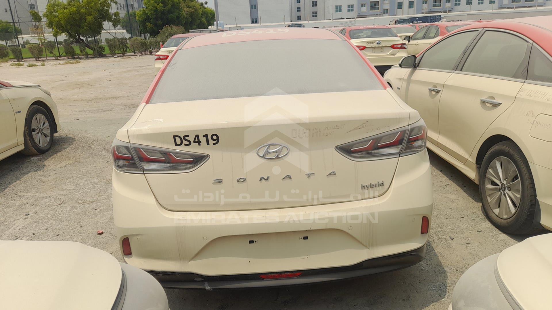 2018 HYUNDAI SONATA VIN: KMHE24131JA081968