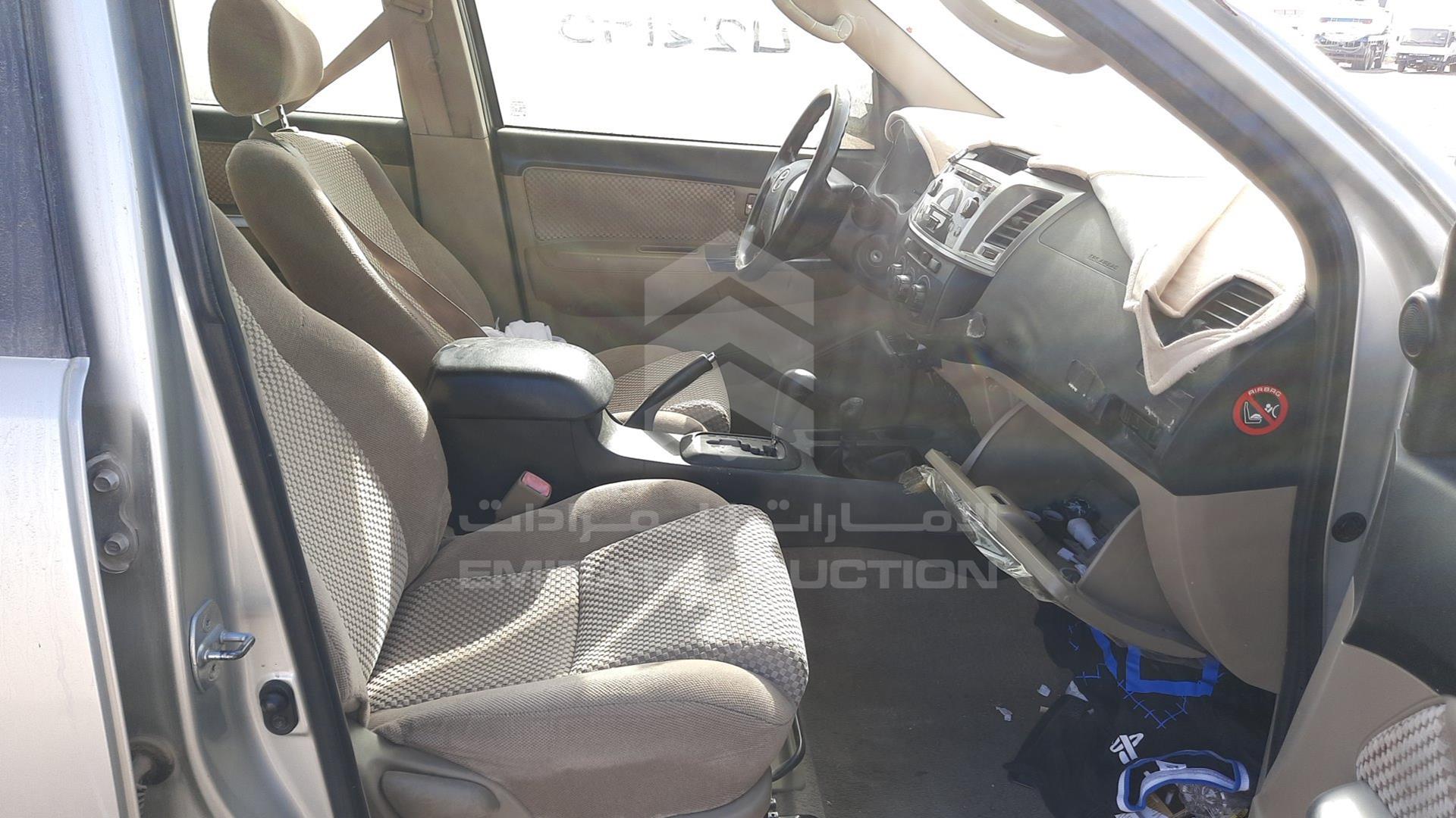 2014 TOYOTA FORTUNER VIN: MHFYX59G4E8061828