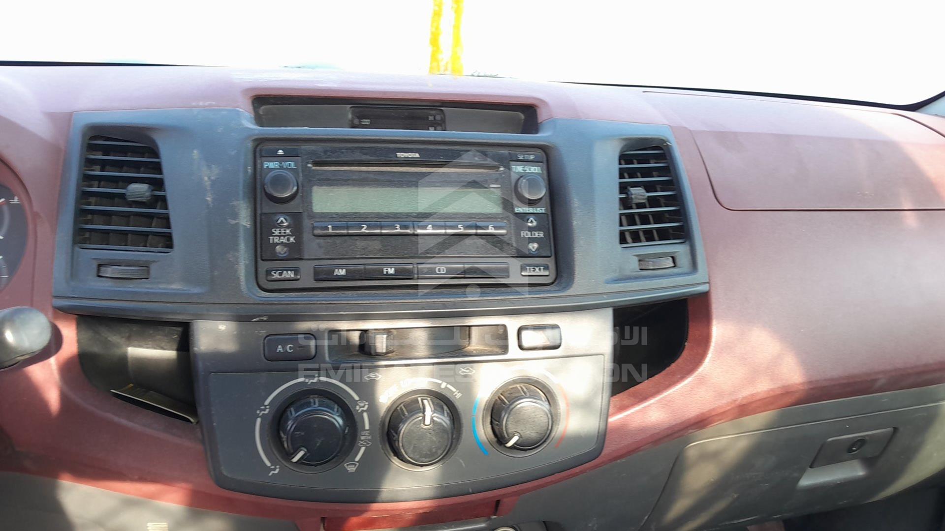2012 TOYOTA HILUX VIN: MR0CX12GXC0075223