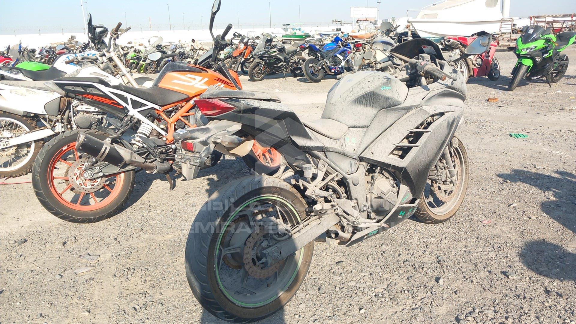 2019 KAWASAKI NINJA VIN: JKAEX8B11EA002809