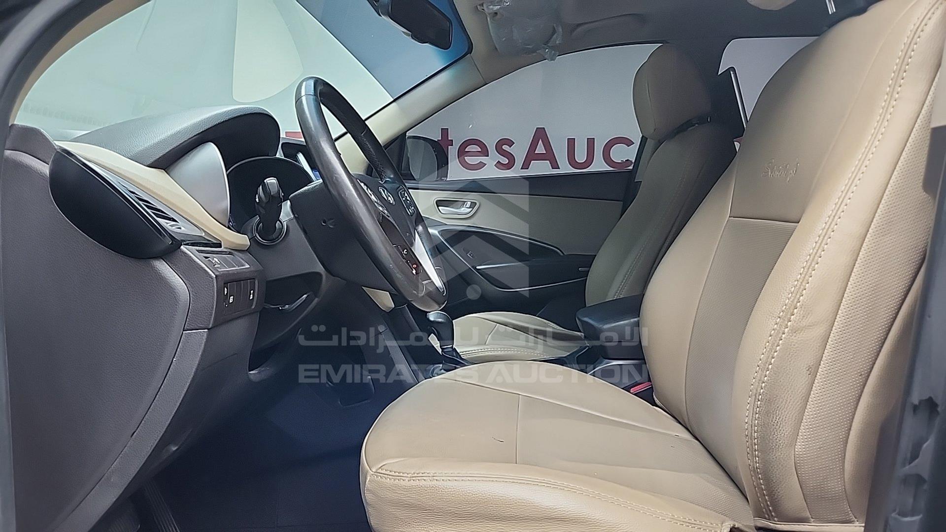 2014 HYUNDAI SANTA FE VIN: KMHSN81E5EU030447